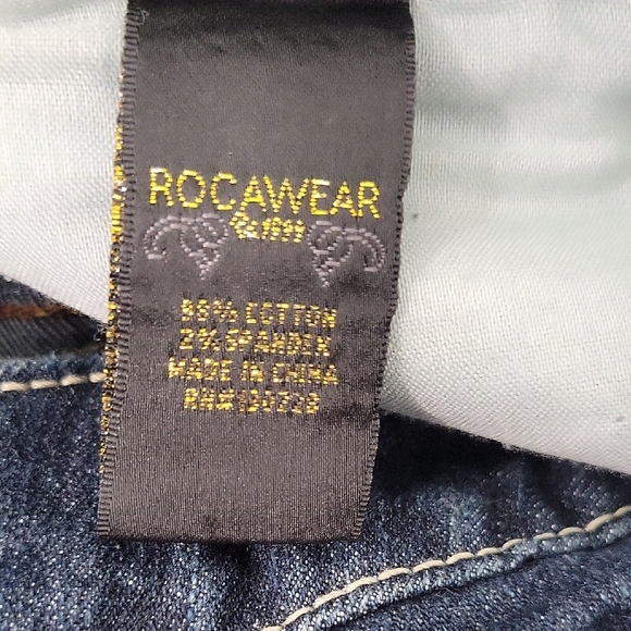 Rocawear Vintage Women's Dark Denim Shorts with Red Detailing Size 15 - Picture 10 of 11